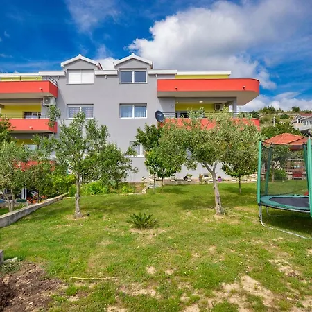 Apartamento Apartman Bepo Klis